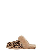 UGG Ciabatta Donna con stampa Animlier e fodera in montone Naturale